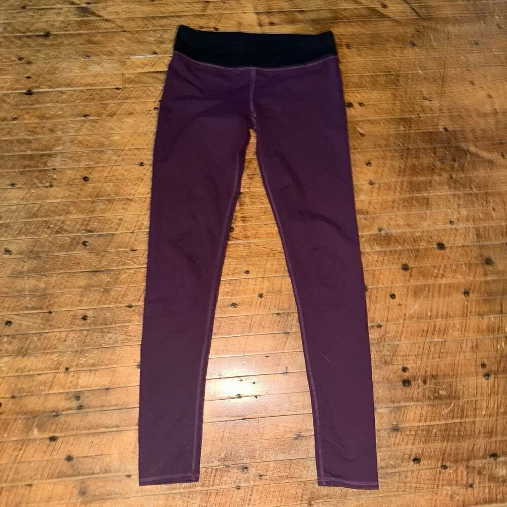 Fabletics purple & black Athleisure M workout sporty leggings